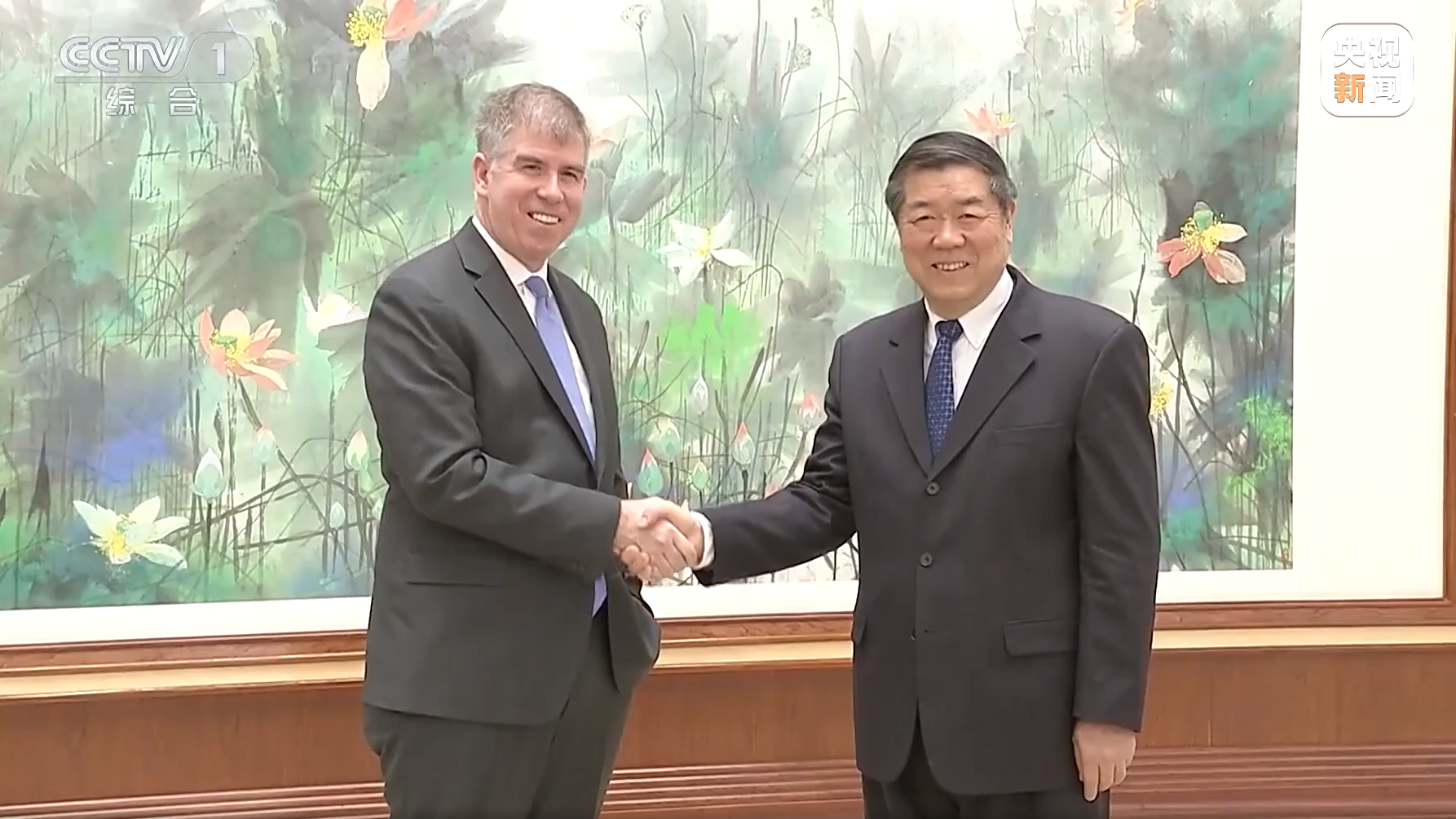 دیدار معاون نخست وزیر چین و معاون وزیر خزانه داری آمریکاا