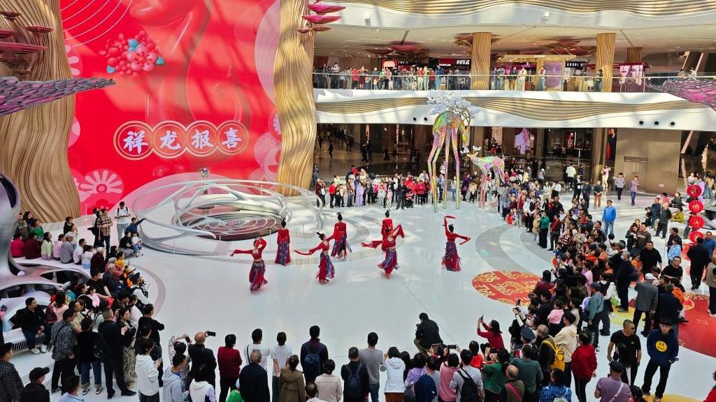 Hainans Duty-Free-Konsum zum Frühlingsfest spiegelt Chinas Konsumfreude wider