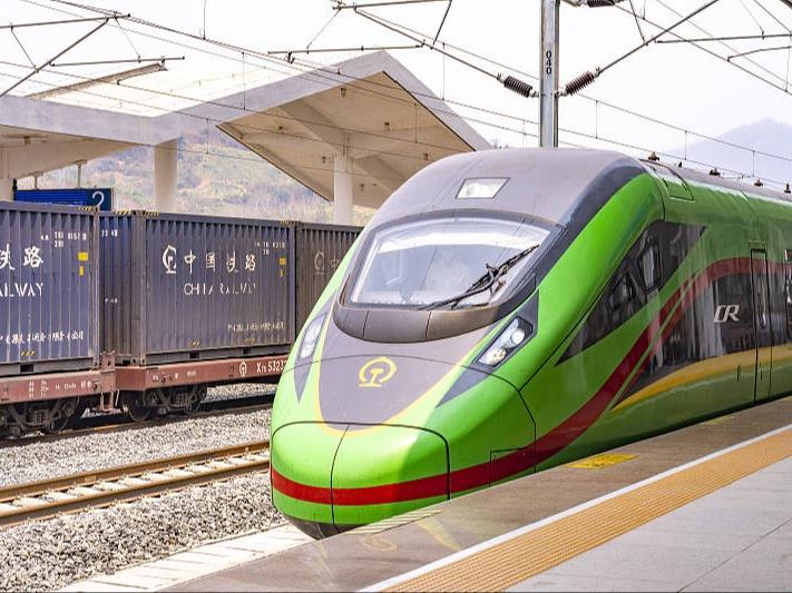 今年初の北京-ラオス越境観光列車が18日出発へ