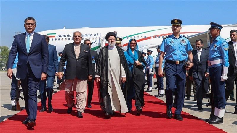 رئیس‌جمهور ایران وارد اسلام‌آباد شدا