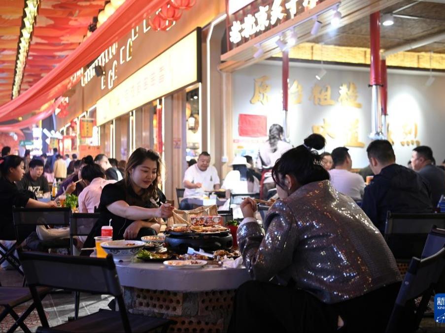 “Ekonomi Malam” Rancak di Lanzhou