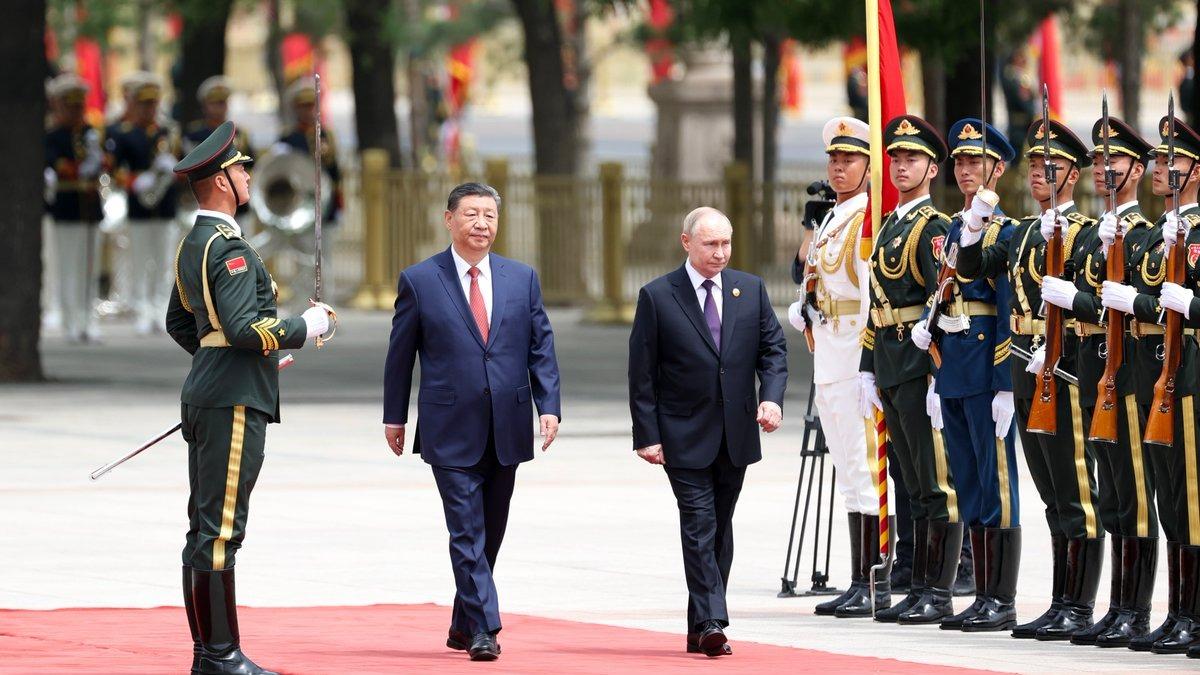 استقبال رئیس جمهور چین از ولادیمیر پوتینا