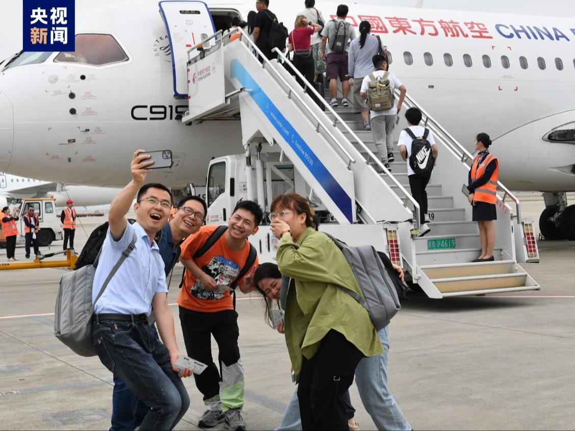 中国製旅客機C919 上海-広州間航路に初就航