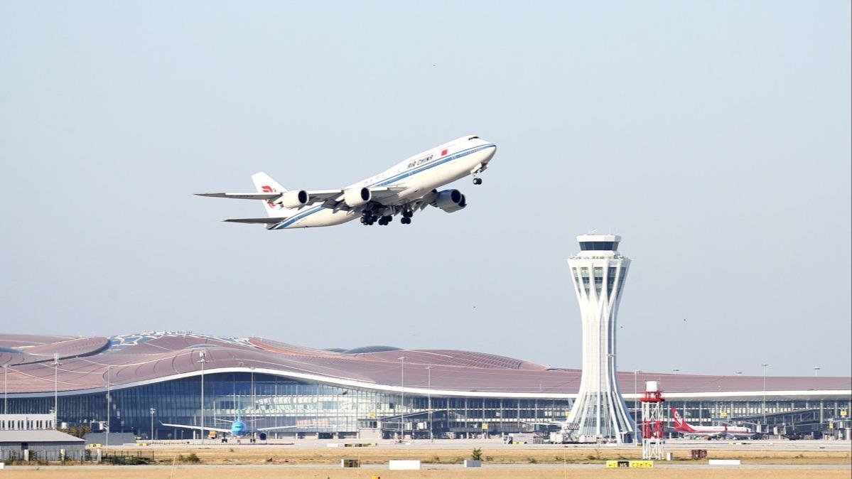 احیای جهشی صنعت هوانوردی چین در سفرهای بین‌المللی طی نیمه نخست 2024ا