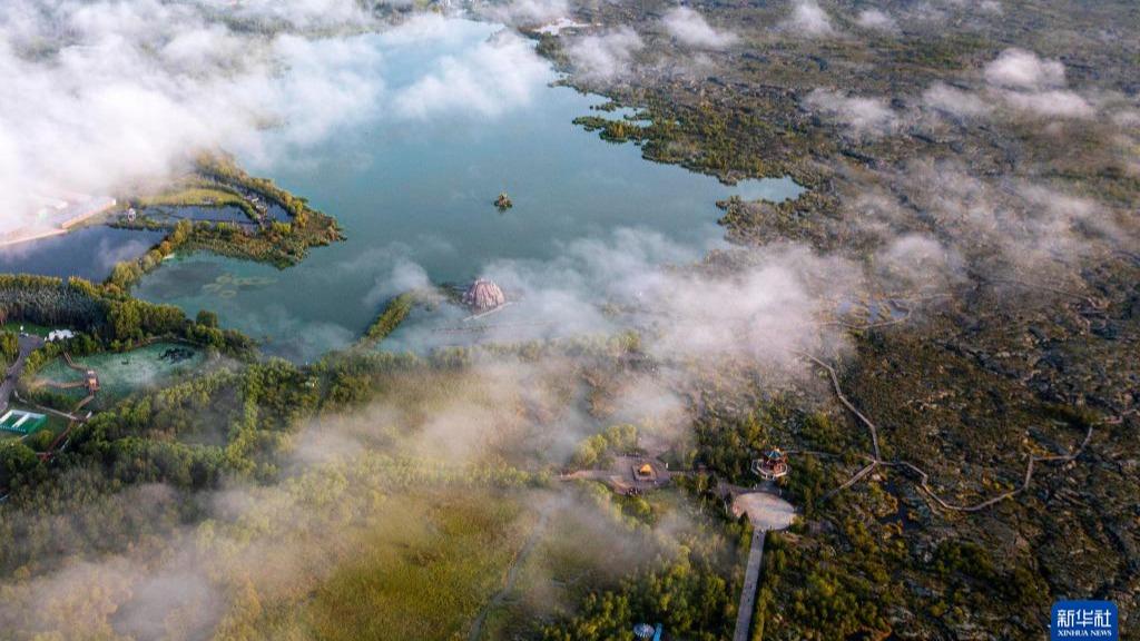 Pemandangan Taman Geologi Wudalianchi yang Mempesona