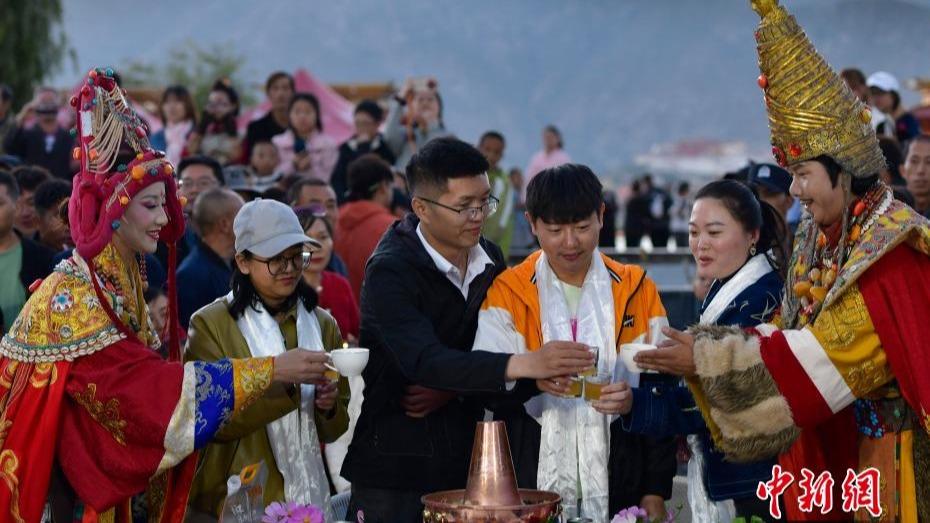 Pasaran Pelancongan Budaya Rancak di Xizang