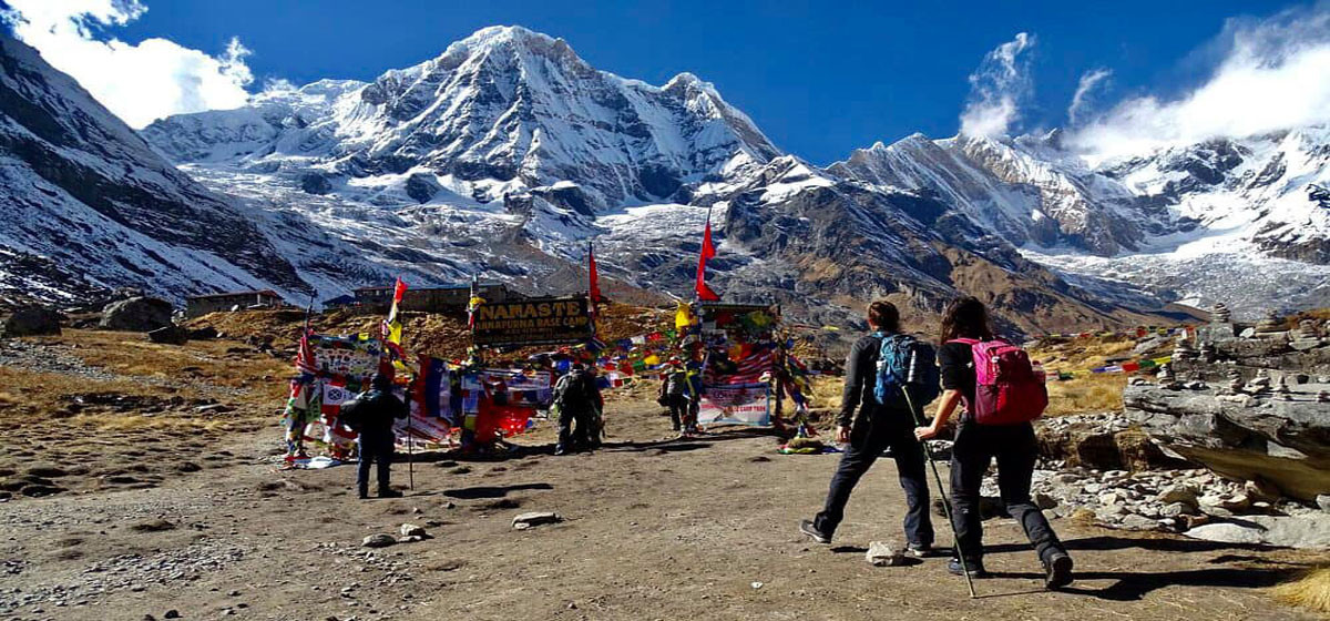 अन्नपूर्ण क्षेत्र सरसफाइ अभियानः सिसा र प्लाष्टिकका बोतलमा प्रतिबन्ध