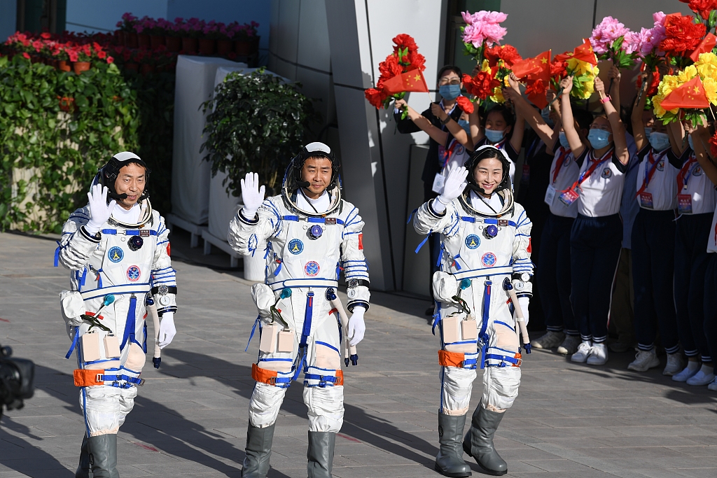 Ekuipazhi i misionit "Shenzhou nr.14"(Foto:VCG)