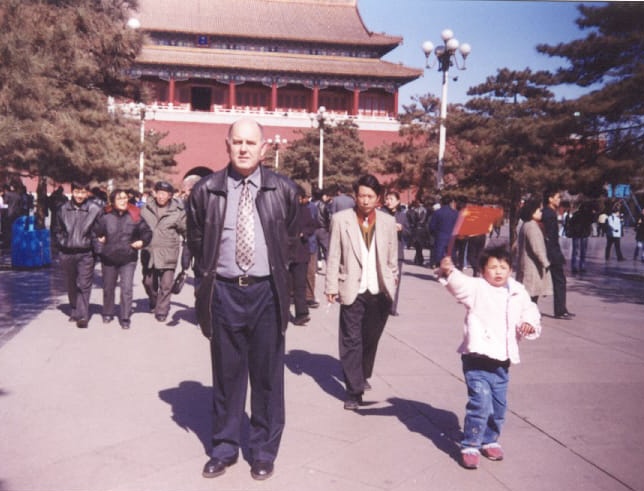 Skender Doda gjate vizites se tij ne Kine (Foto personale)