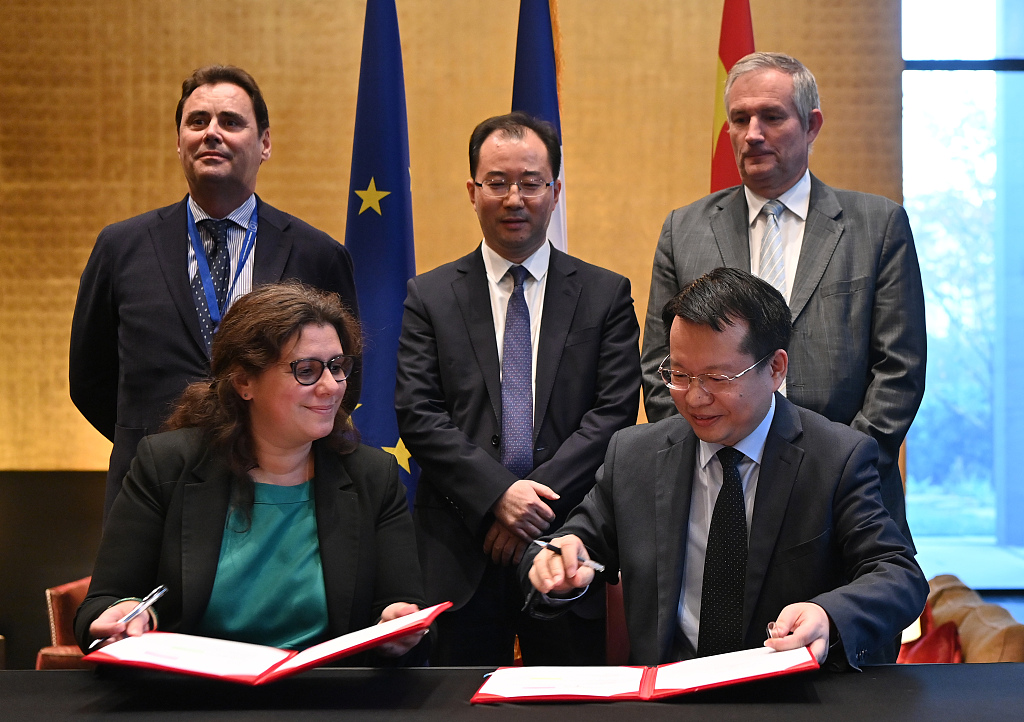 Nënshkruhet marrëveshja kornizë për kontributin e fondeve për mbrojtjen e biodiversitetit Kinë-BE, 4 nëntor Pekin(Foto:VCG)