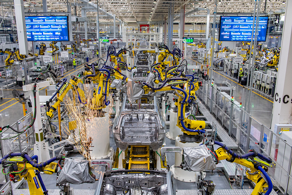 Një fabrikë e makinës në qytetin Chongqing të Kinës Jugperëndimore,19 korrik 2022(Foto:VCG)