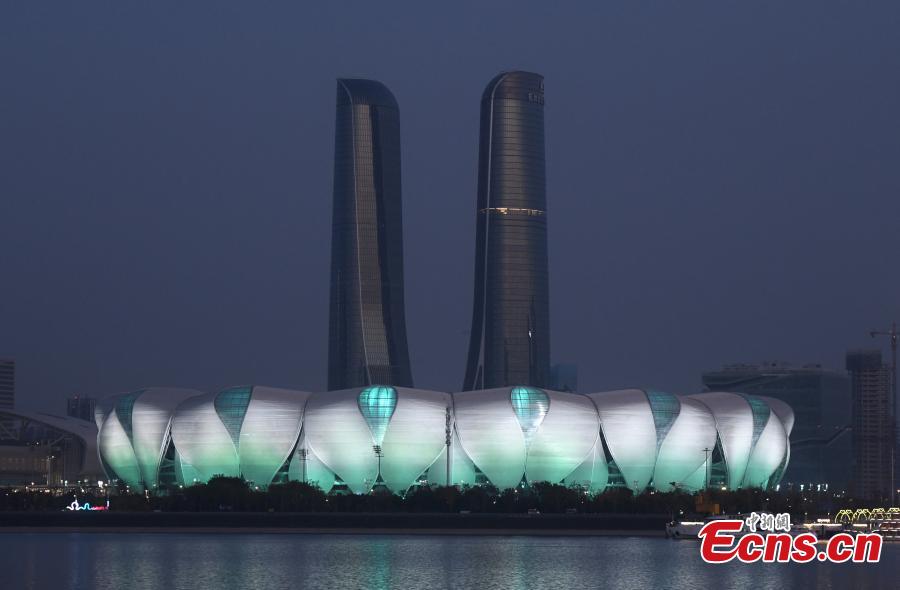 Κοντινή άποψη του σταδίου του Ολυμπιακού Αθλητικού Κέντρου Χανγκτζόου,γνωστό ως «Μεγάλο Νούφαρο», το κύριο στάδιο για τους 19ους Ασιατικούς Αγώνες στο Χανγκτζόου, στην επαρχία Τζετζιάνγκ της ανατολικής Κίνας, 6 Δεκεμβρίου 2023. (Φωτογραφία: China News Service/Wang Gang) 