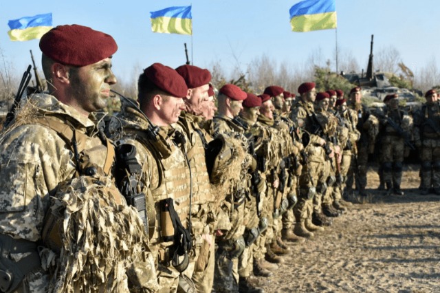 Ushtare ukrainas (Foto Rtsh)