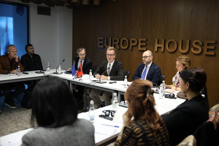 Ambasadori i BE-se (Foto Atsh)