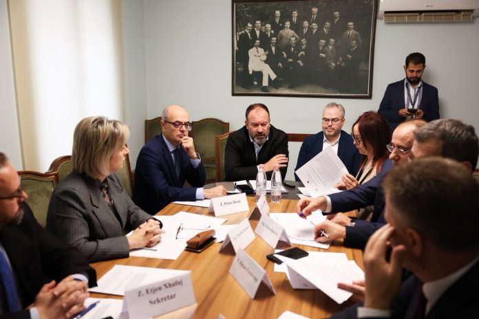 Ministri Mazniku (Foto Atsh)