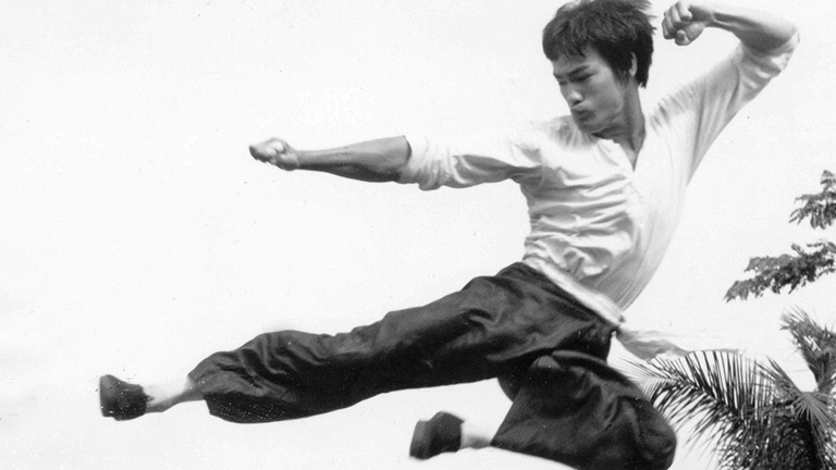 Hong Konglu efsanevi Kungfu oyuncu Bruce Lee