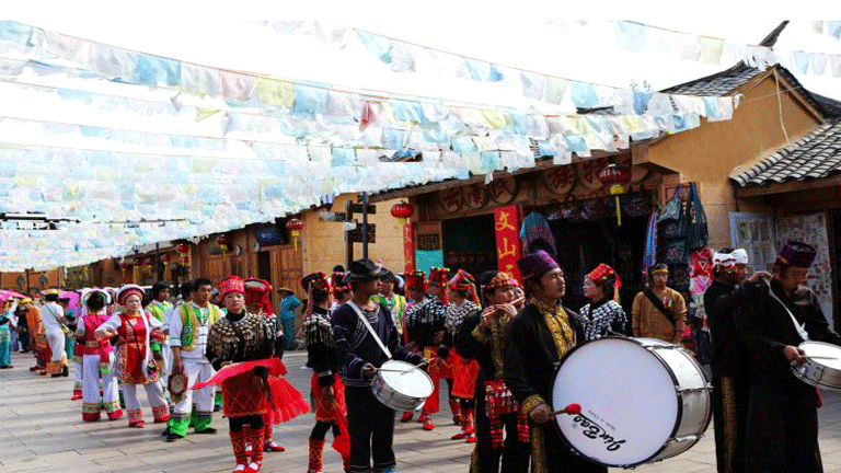 Yunnan'da bir kültür mozaiği: Kunming Milliyetler Köyü