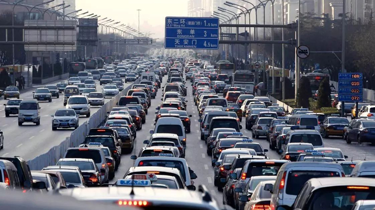 Çin'de fosil yakıtlı araç yasağının etkileri ne olacak?