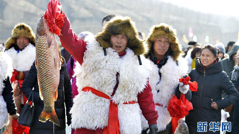Buz ve kar temalı turlar, Çin’de kış turizmine renk katıyor_fororder_CHAGANHULAR