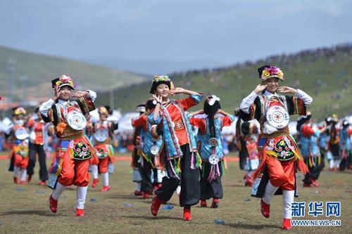Çin’in kuzeybatısı, Tibet Yeni Yılı sayesinde daha çok turist çekiyor_fororder_u=2110370098,1986233468&fm=26&gp=0