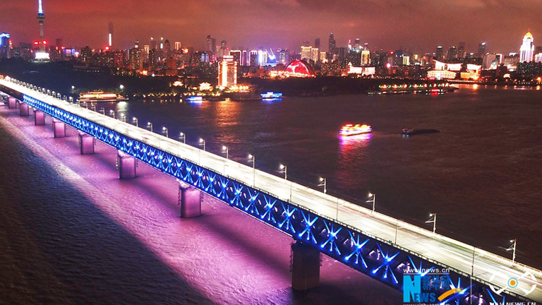 Yenilmezliğin simgesi: Wuhan Yangtze Köprüsü_fororder_WUHANLAR
