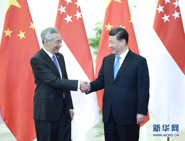 Xi Jinping, nakipagtagpo sa PM ng Singapore