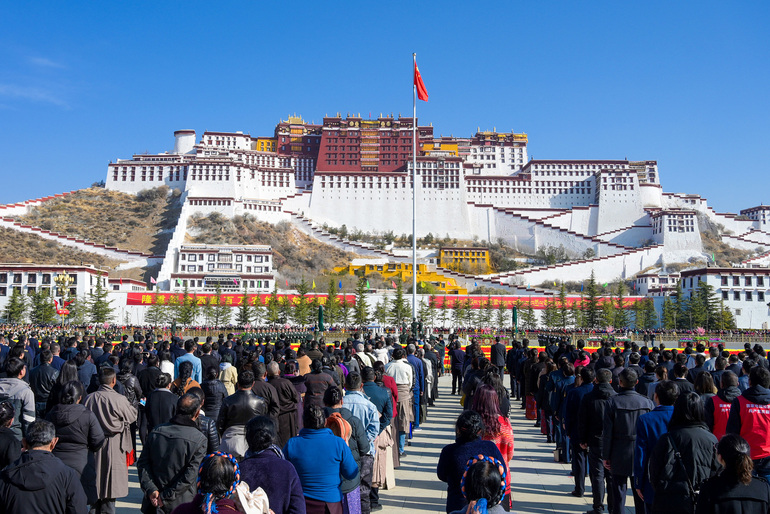 Tibet'te köleliğin bitişinin 62. yılı kutlandı_fororder_VCG111323304022