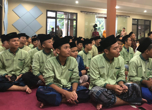 Embahada ng Tsina sa Indonesya at Nahdlatul Ulama ng Indonesya, magkasamang ipinagdiwang ang simula ng Ramadan