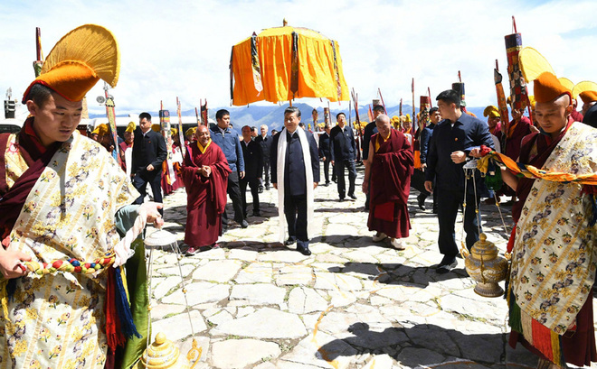 Xi Jinping, naglakbay-suri sa Lhasa, Tibet_fororder_xjpls1