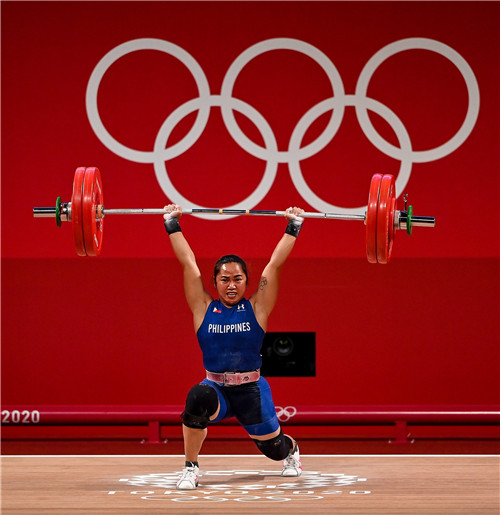 Pagbati! Hidilyn Diaz, nasungkit ang kauna-unahang gintong medalya ng Pilipinas sa Olimpiyada_fororder_VCG31N1234209844