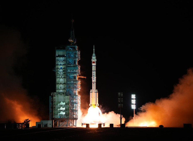 Shenzhou-13 manned spacecraft, matagumpay na inilunsad_fororder_1310247850_16343357582211n