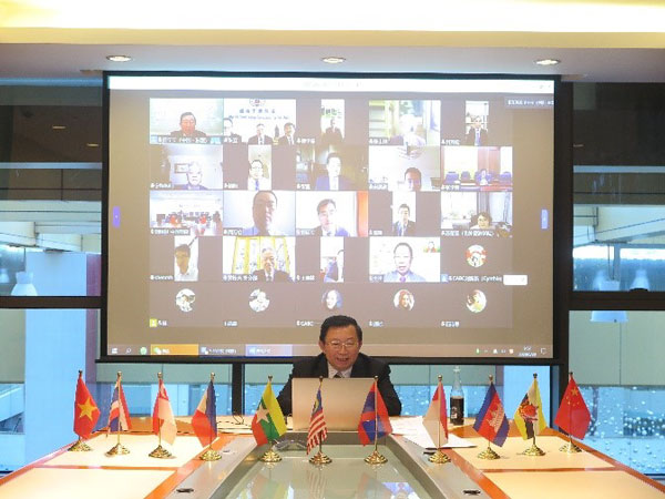 Virtual symposium ng Tsina at ASEAN ukol sa kooperasyon kontra pandemiya, idinaos
