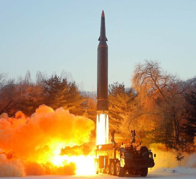 Hypersonic misayl, matagumpay na inilunsad ng Hilagang Korea_fororder_0102missle