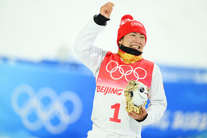 Xu Mengtao, natamo ang medalyang ginto sa freestyle skiing women's aerials ng Beijing Winter Olympics_fororder_ded7e9525c88463eb579ccfb392e1f58