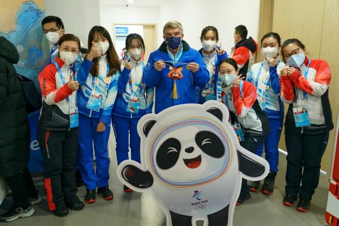 Mga boluntaryo, pinaka-kaibig-ibig na mga tao sa Beijing Winter Olympics_fororder_image016