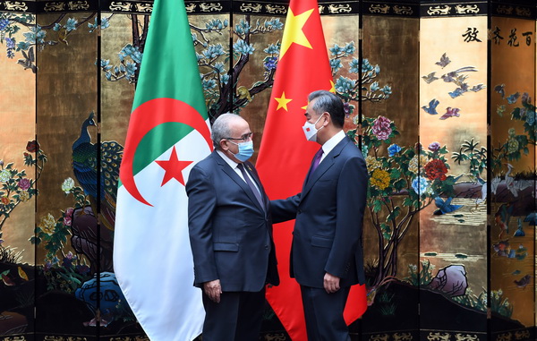 Ministrong Panlabas ng Tsina at Algeria, nag-usap_fororder_20220321Algeria