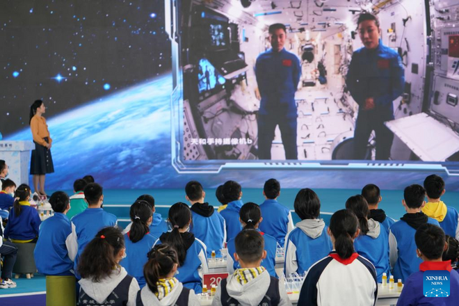 Ika-2 episode ng “Klase sa Tiangong,” inihandog ng mga taikonaut mula sa Tiangong Space Station ng Tsina_fororder_20220324kalawakan5
