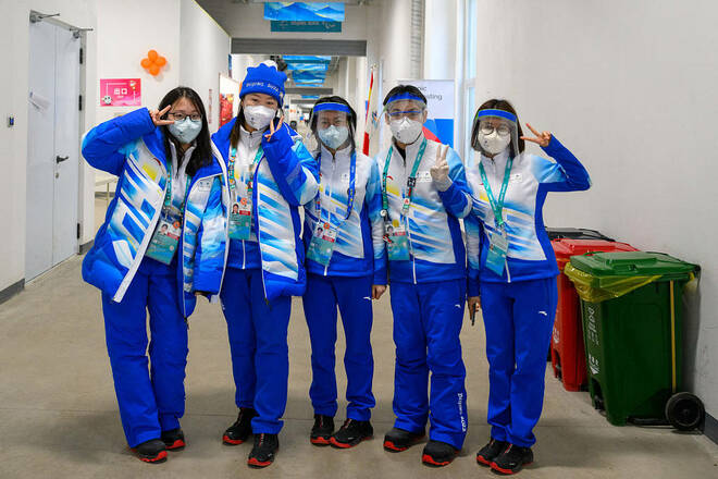 Magandang anyo ng mga batang boluntaryo sa Beijing Winter Paralympics_fororder_06