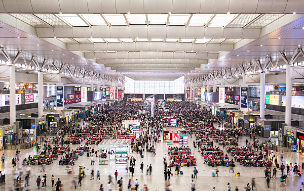 8.51 milyon, pasahero ng tren sa Tsina noong Qingming Festival_fororder_01tren