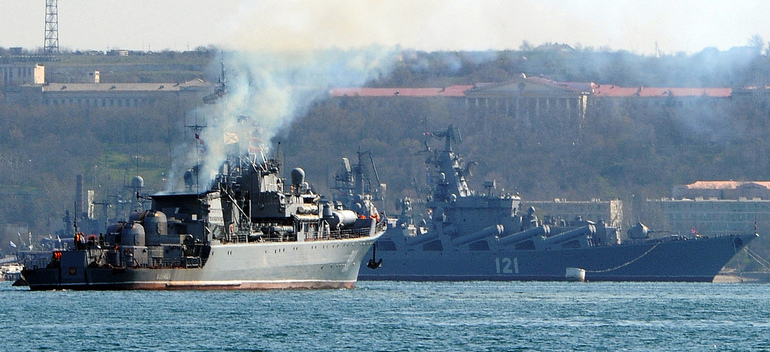 Rusya'ya ait "Moskova" kruvazör gemisinde yangın_fororder_VCG111377583712