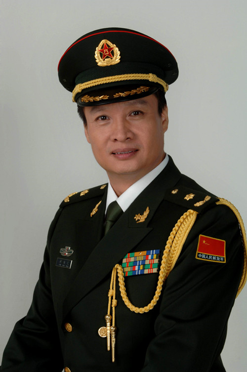 Mga Chinese Singer: Yan Weiwen