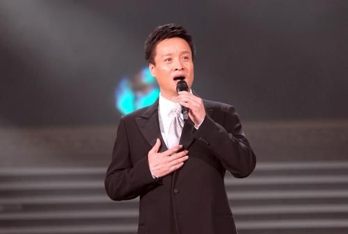 Mga Chinese Singer: Yan Weiwen