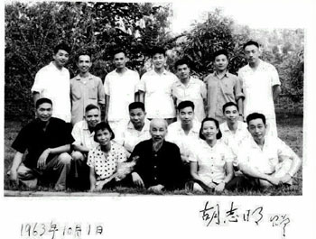 Các thầy thuốc Trung Quốc bên cạnh Bác vào những năm tháng cuối đời